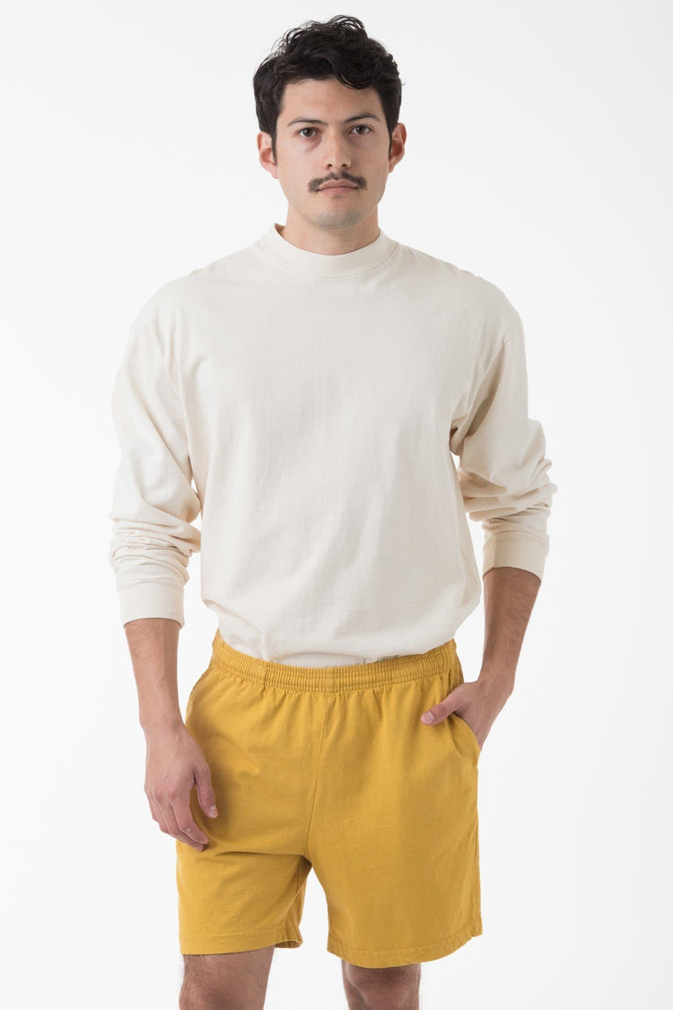 Antonio is 5'10 wearing size M