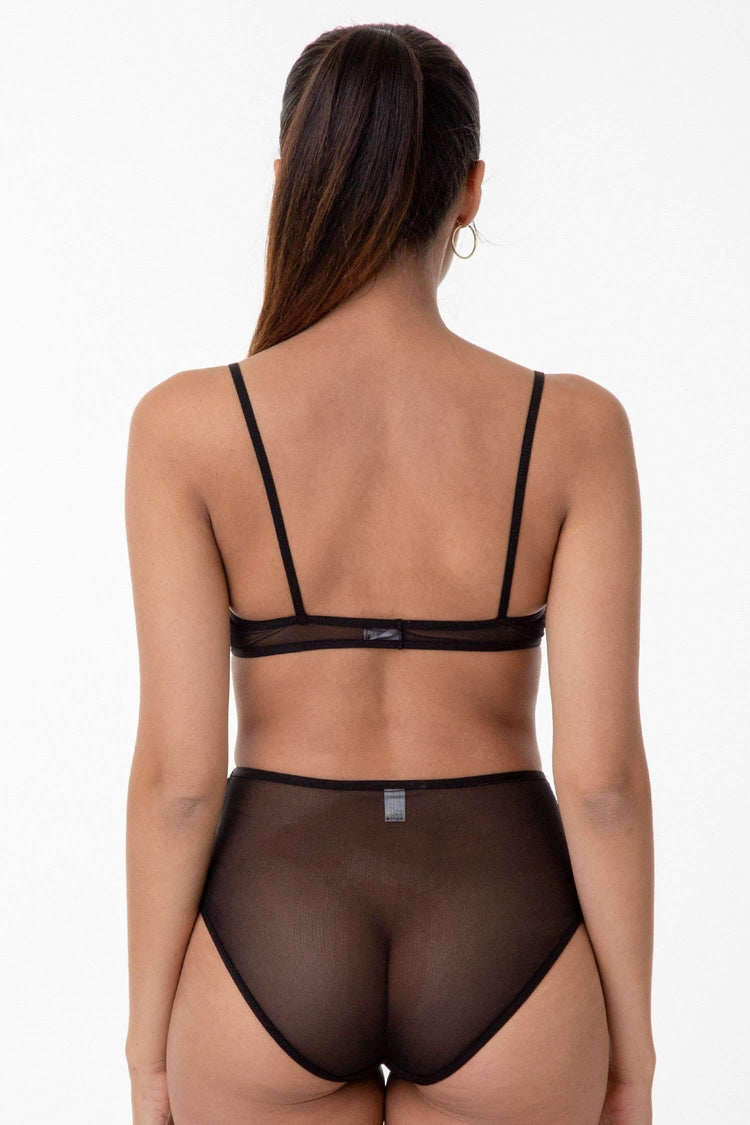 Stephanie is 5'2 and wearing size XS