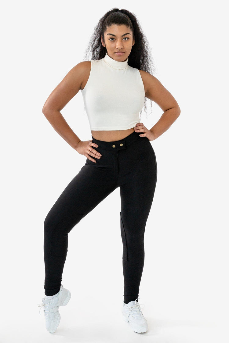 Kaaya is 5'9 wearing size L