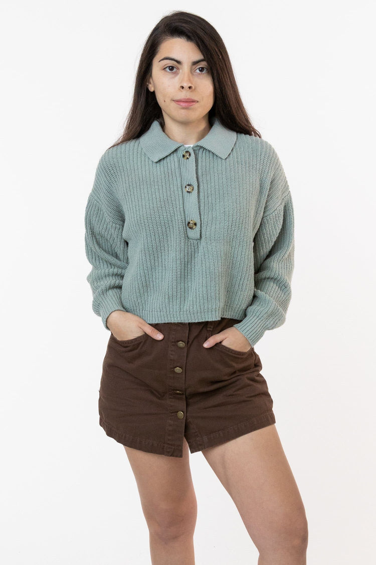 Thalia is 5'5 wearing size OS