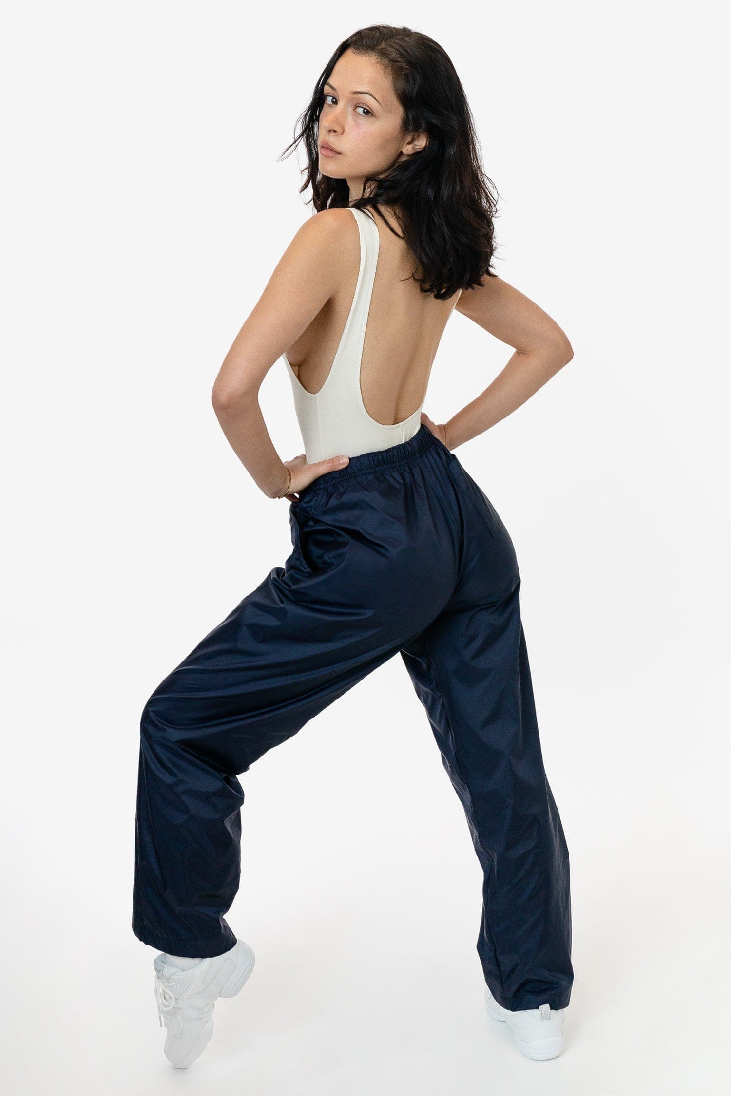 Lauren is 5'5 wearing size S