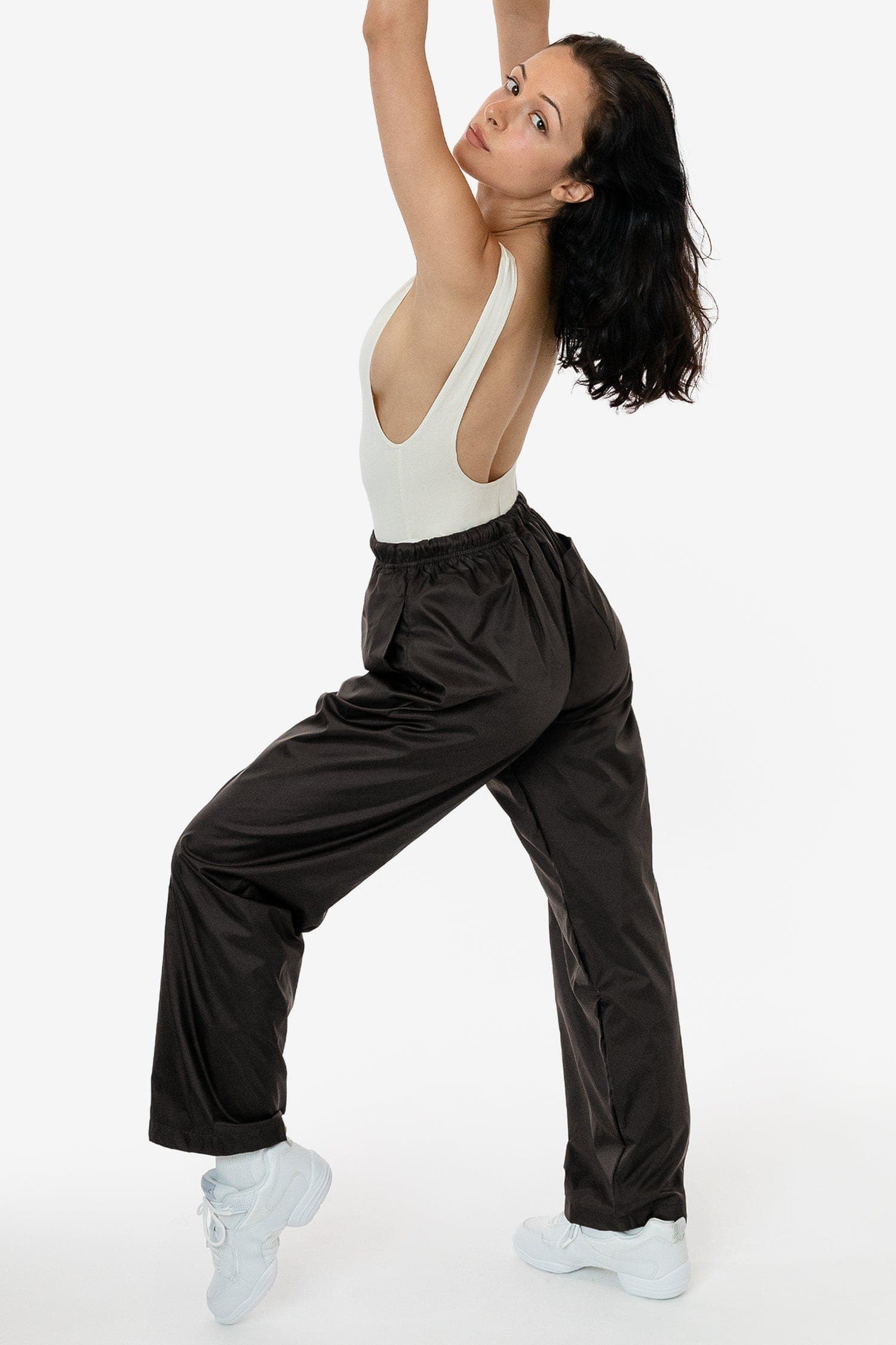 Lauren is 5'5 wearing size S