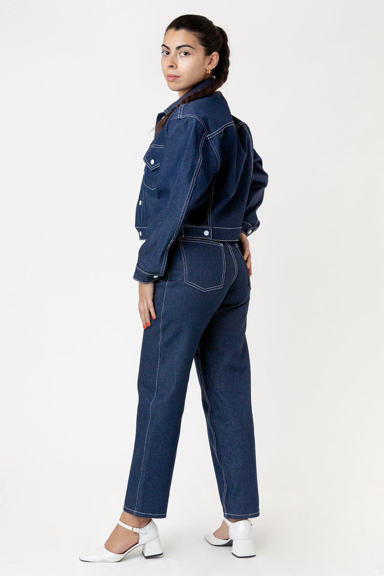 Thalia is 5'5 wearing size 28/28