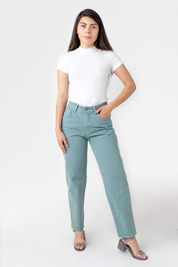 Thalia is 5'5 wearing size 27/28