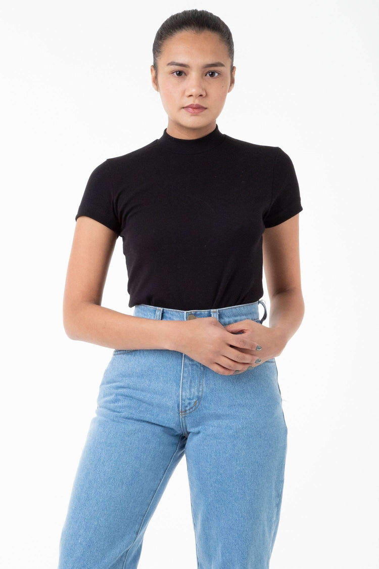 Stephanie is 5'2 and wearing size M/OS