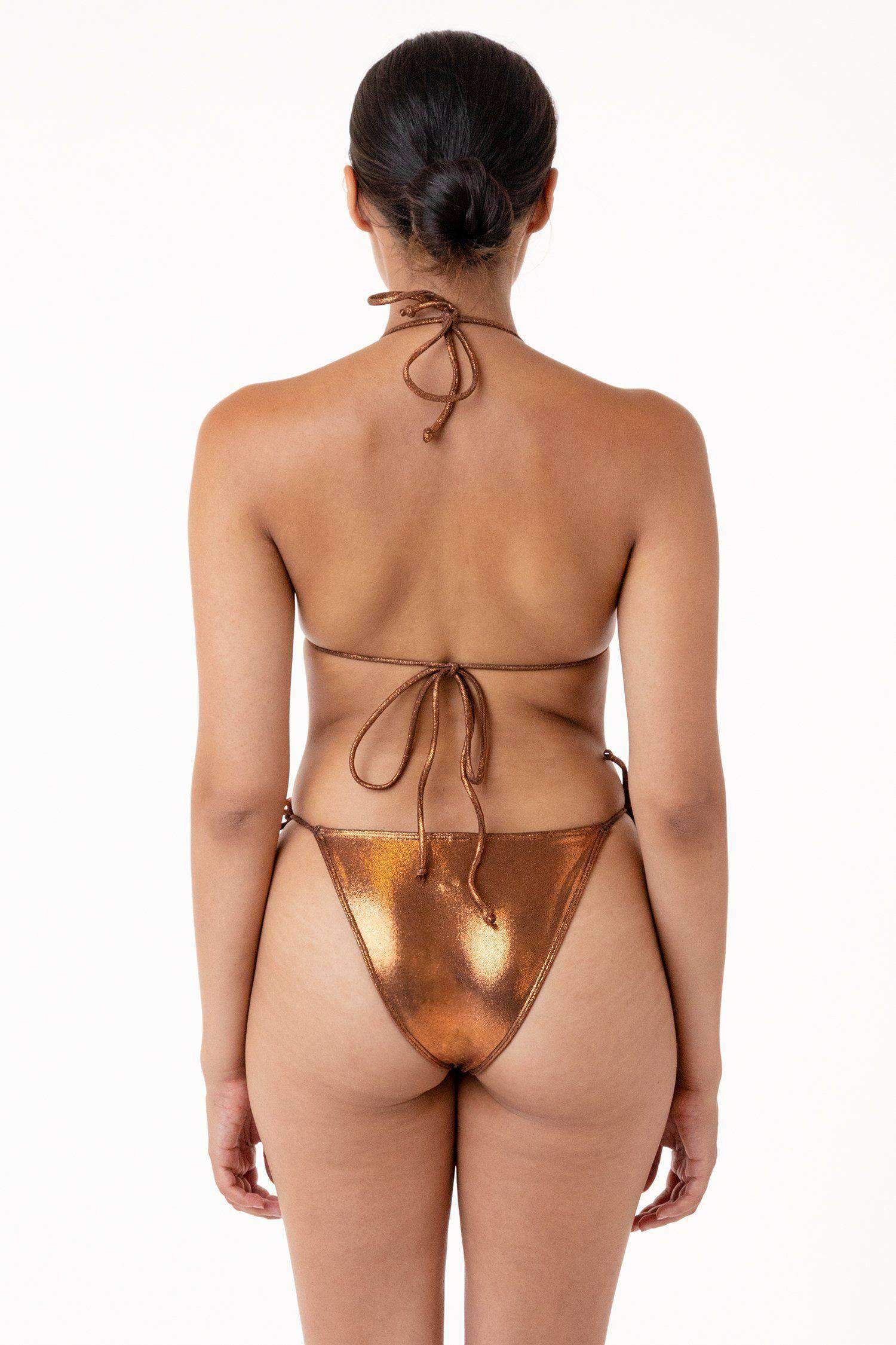 Stephanie is 5'2 and wearing size XS