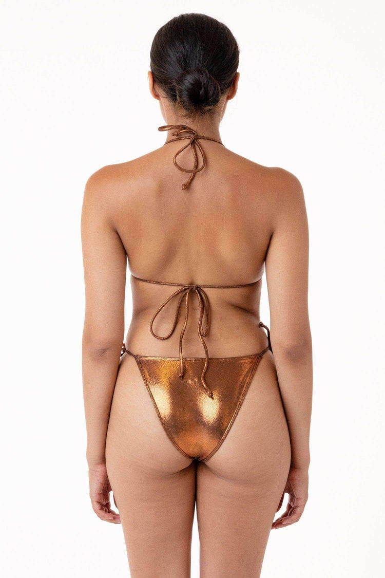 Stephanie is 5'2 and wearing size XS