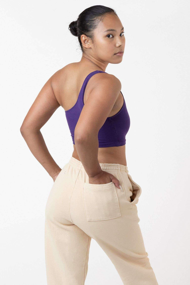 Jenny is 5'4 wearing size S